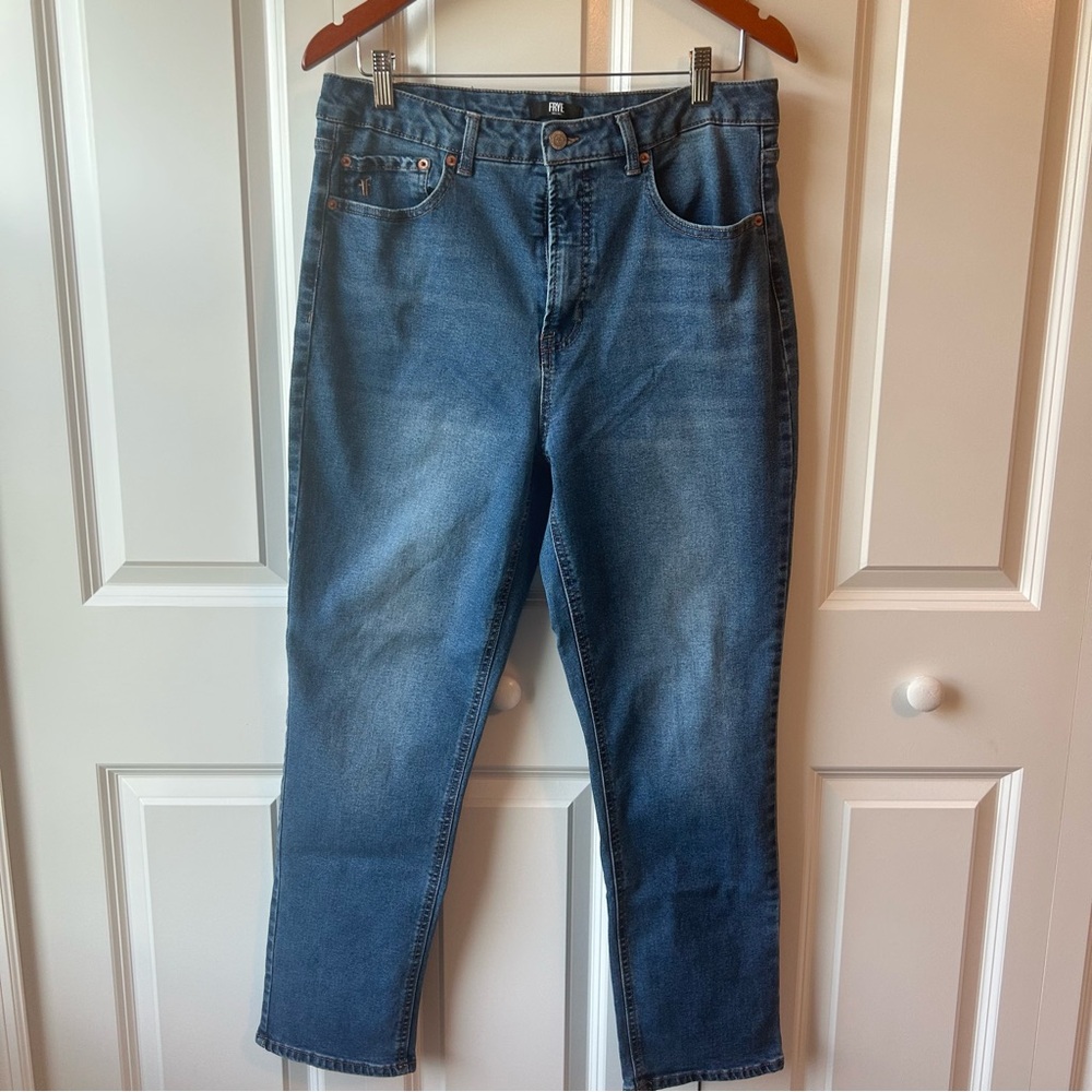 👖 FRYE‎ Denim Jeans 👖 Women’s Size 12 x 31 Classic Blue Straight Leg